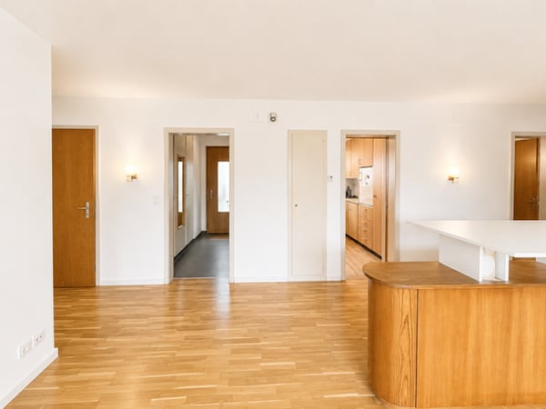 Freistehendes Einfamilienhaus mit viel Potenzial an zentraler, ruhiger Lage in Jegenstorf 5