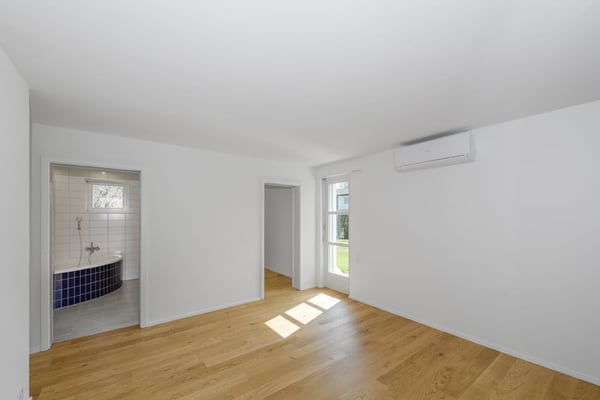 Freistehendes 5.5-Zimmer-Einfamilienhaus mit 901m² Grundstück und Ausbaupotential 9