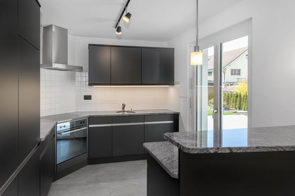 Freistehendes 5.5-Zimmer-Einfamilienhaus mit 901m² Grundstück und Ausbaupotential 6