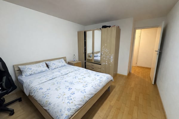 Attraktive 3.5-Zimmer-Wohnung mit Balkon im Holenacker-Quartier 5