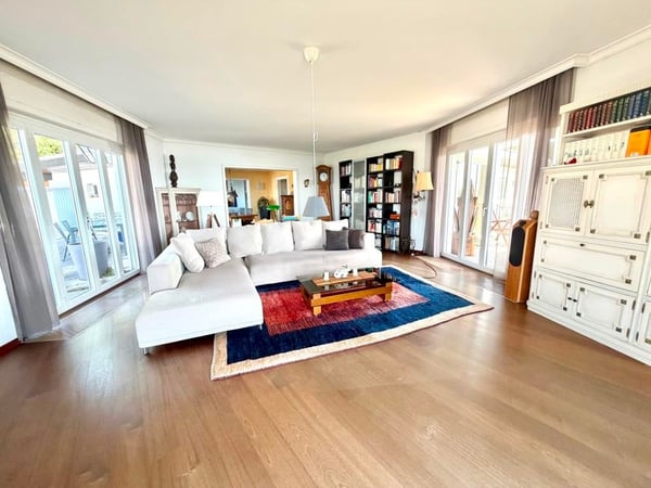 Charmante 2.5-Zimmer-Terrassenwohnung mit traumhaftem Seeblick 6