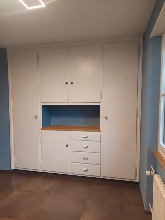 Einfamilienhaus freistehend mit zusätzlichem Umschwung und Garage 10