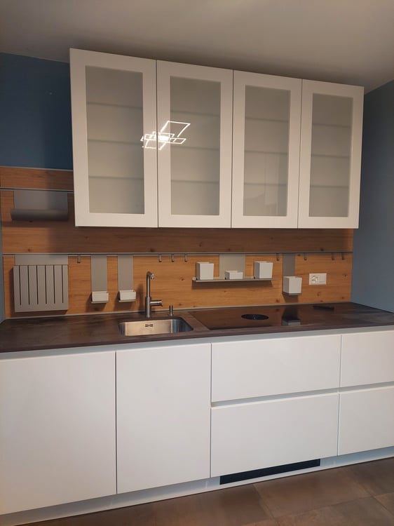 Einfamilienhaus freistehend mit zusätzlichem Umschwung und Garage 8