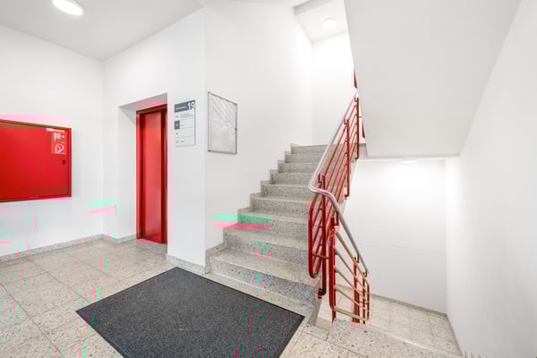 320 m2 grosse Gewerbe-/Bürofläche in Urdorf zu vermieten 9