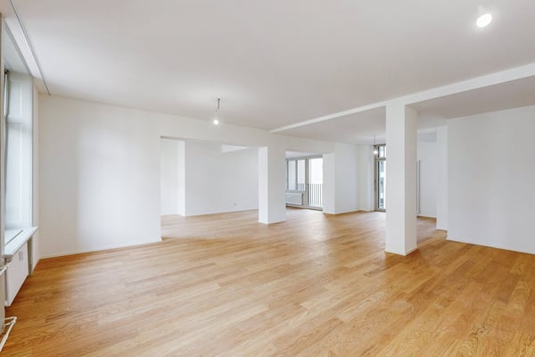 Historisches Ambiente, moderne Arbeitswelt – Ihr Büro am Helvetiaplatz 5