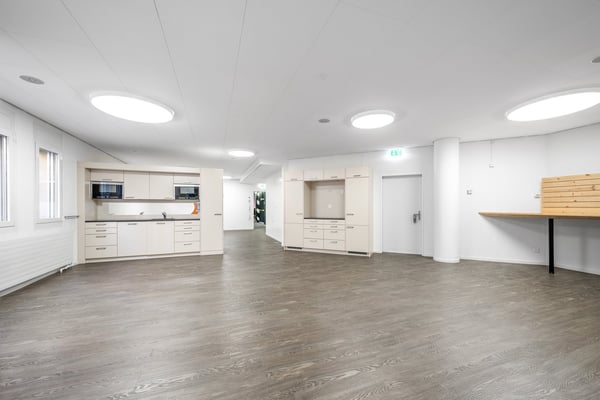 Attraktive Büro-/Gewerbefläche an bester Lage zu vermieten! 11