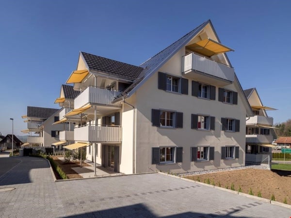 3.5 Zimmerwohnung mit 120 m2 Balkon Richtung Süden 2