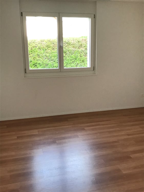 zu vermieten 4.5 Zimmerwohnung mit Gartensitzplatz 8