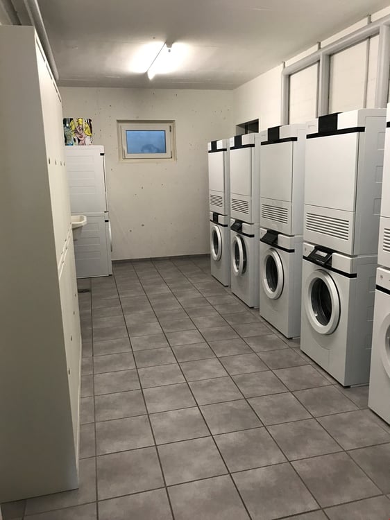 zu vermieten 4.5 Zimmerwohnung mit Gartensitzplatz 12
