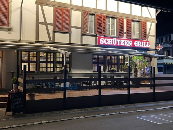 Wohn- und Geschäftsgebäude mit Restaurant in zentraler Lage 1