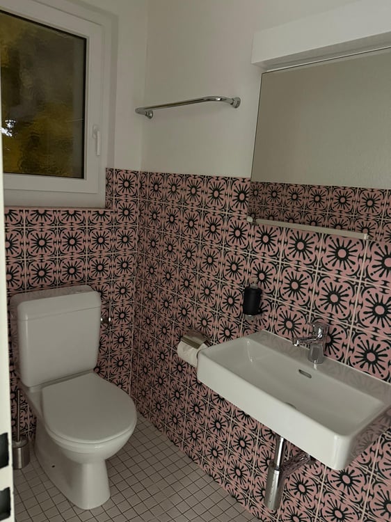 1 Zimmer Büroeinrichtung (ca. 120m2) mit Küche und Dusche/WC 19