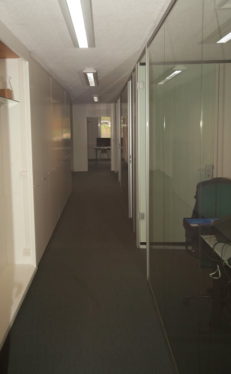 1 Zimmer Büroeinrichtung (ca. 120m2) mit Küche und Dusche/WC 7