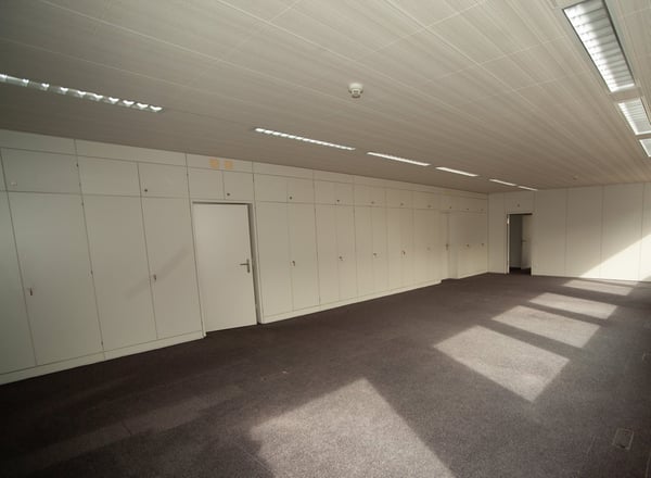 Großzügige Büroeinrichtung in bester Verkehrslage mit Atrium 16