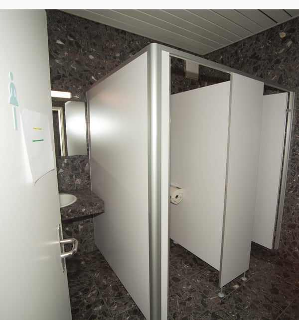 Großzügige Büroeinrichtung in bester Verkehrslage mit Atrium 19