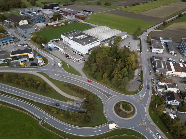 Großzügige Büroeinrichtung in bester Verkehrslage mit Atrium 6