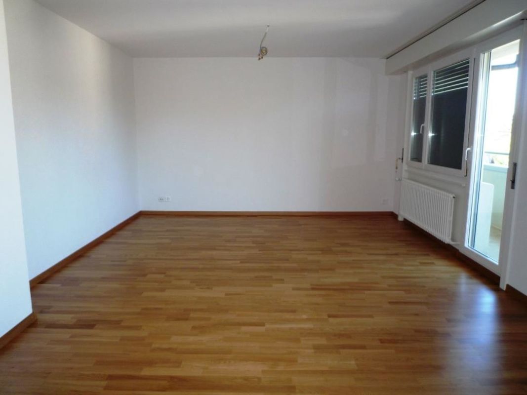Bel appartement de 4 pièces dans quartier calme proche du lac !