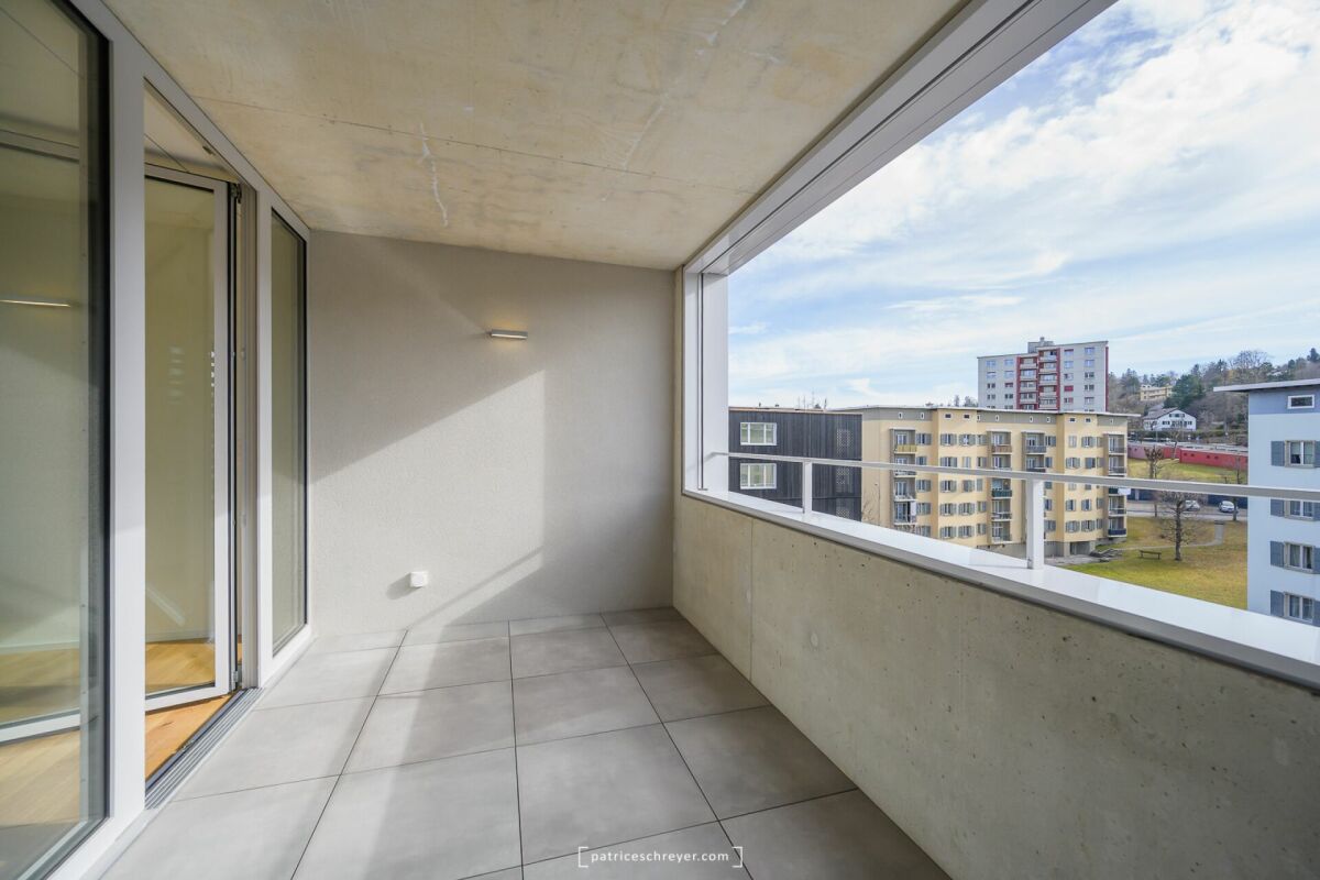 Très bel appartement de 3.5 pièces entièrement neuf avec balcon-loggia