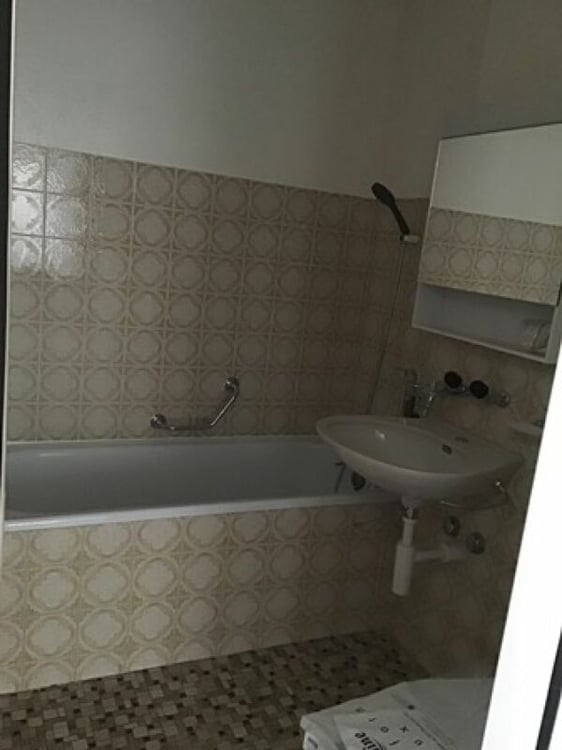 Appartement situé au centre-ville, proches des commodités. 6