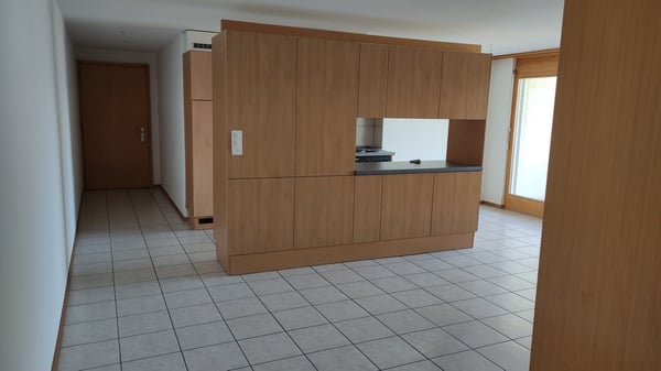 Helle 5.5-Zimmer-Wohnung mit Bergblick in Turtmann – sofort verfügbar! 8