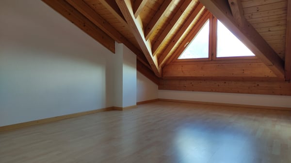 Helle 4.5-Zimmer-Wohnung mit Bergblick in Turtmann – nach Vereinbarung verfügbar! 4