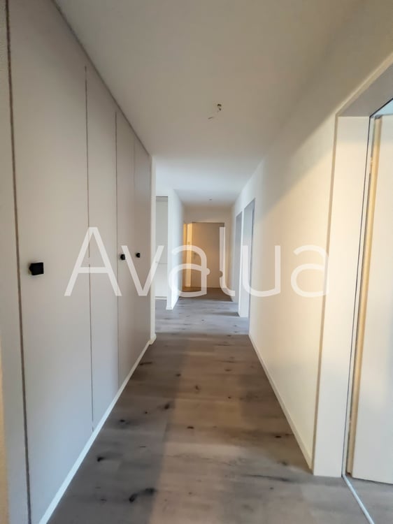 Helle 4.5-Zimmer-Wohnung mit Bergpanorama in Brig 10