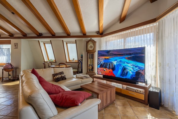 Grosszügige Attikawohnung mit Privatlift und sonniger Terrasse in Naters 31