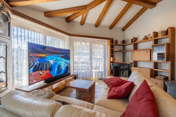 Grosszügige Attikawohnung mit Privatlift und sonniger Terrasse in Naters 30