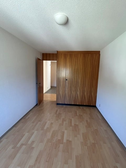 Helle 3-Zimmer-Wohnung mit Bergblick in Lax 8