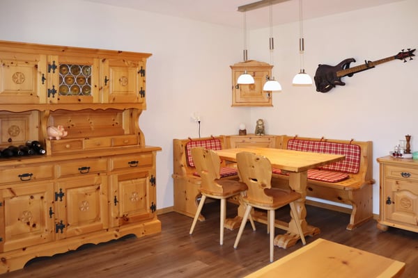 Charmante 2.5-Zimmer-Wohnung in Zermatt – Möbliert & Sofort Verfügbar 2