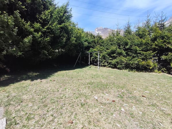 Chalet de caractère à Plan-Cernet – 4.5 pièces avec terrain 10