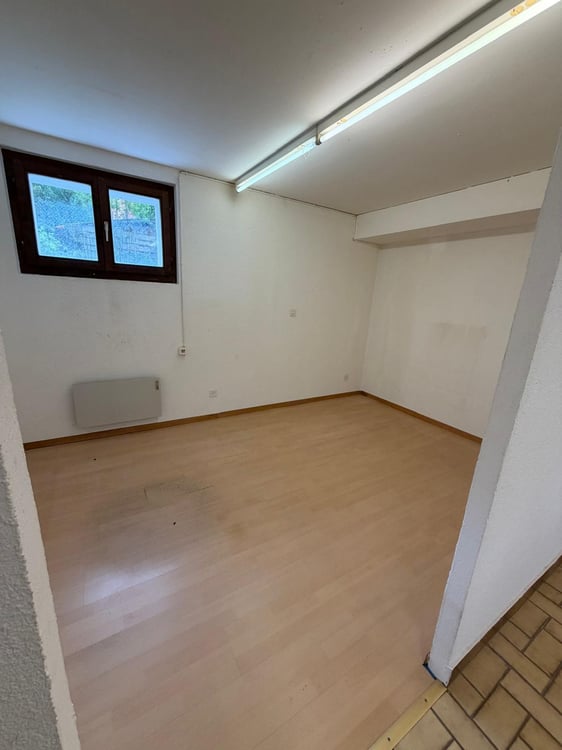 Bureau de 2.5 pièces à Saint-Maurice – Accessible et bien situé 5