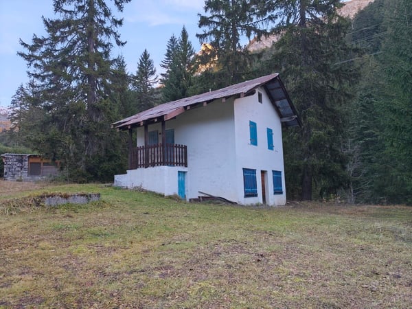 Chalet de 3.5 pièces à vendre à Conthey – Charme alpin 9