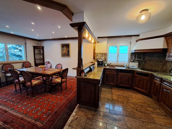 Magnifique Chalet de 8 pièces à Loèche-les-Bains – Luxe et Nature au Cœur des Alpes 6