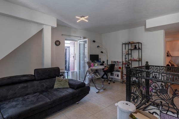 Immeuble mixte à haut potentiel au cœur du village de Bôle (Commune de Milvignes) 18