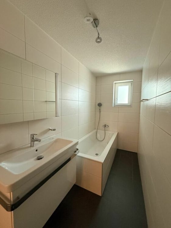 Tavannes, magnifique appartement de 1.5 pièces au rez avec terrasse 6