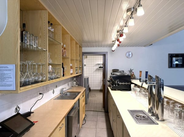 St-Imier, restaurant de 56 places idéalement situé, prêt à l'emploi 4