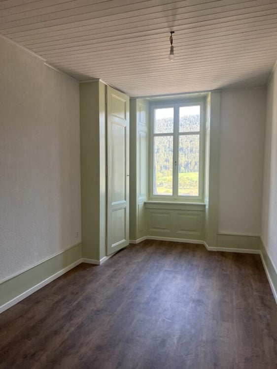 St-Imier, magnifique logement de 1.5 pièces entièrement rénové 3