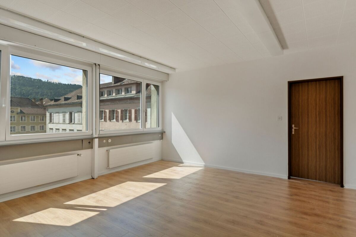 St-Imier, bureau / cabinet idéalement situé, surface dès 27m2