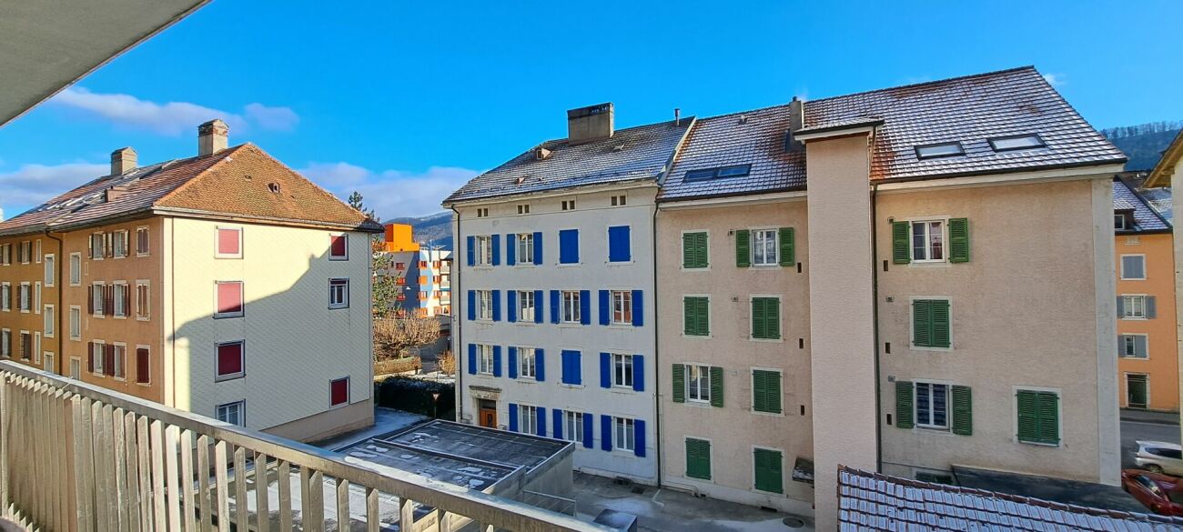 St-Imier, appartement de 4.5 pièces au 1er étage avec balcon