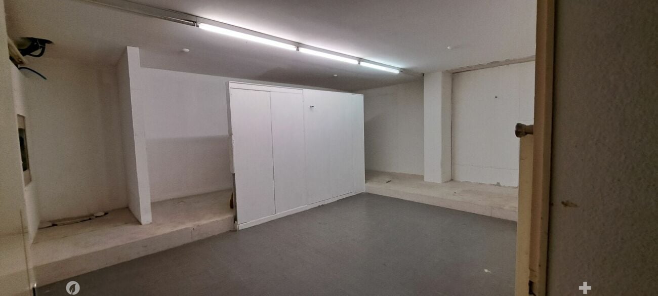 Bienne, grande surface commerciale de 5.5 pièces située au rez-de-chaussée dans une zone fréquentée