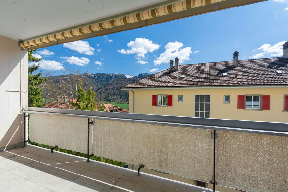 St-Imier, bel appartement rénové de 3.5 pces avec balcon et garage