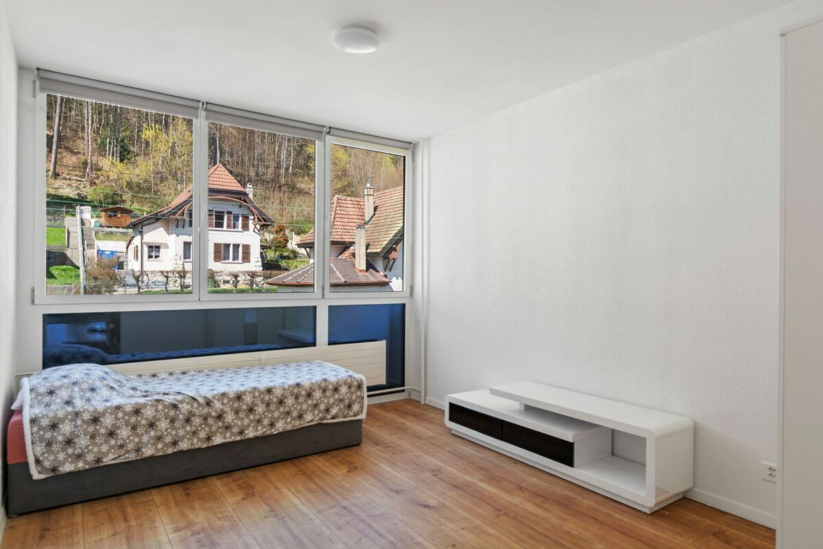 St-Imier, bel appartement rénové de 3.5 pces avec balcon et garage