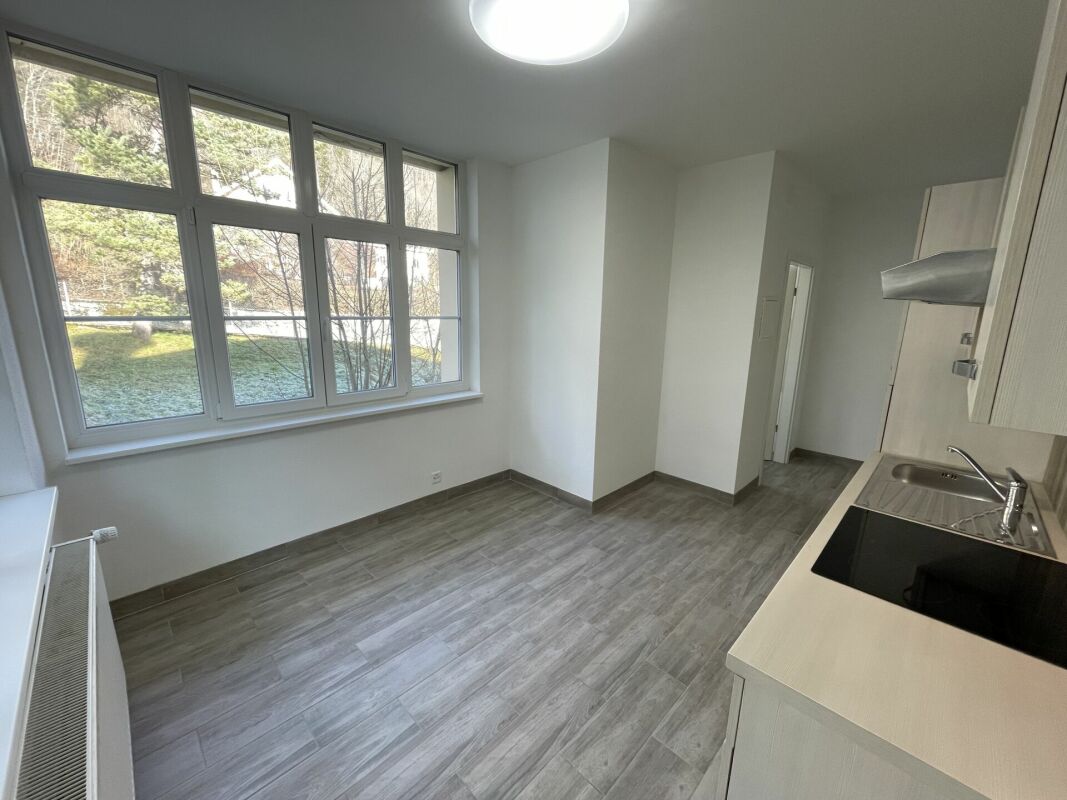 St-Imier, studio entièrement rénové au 1er étage