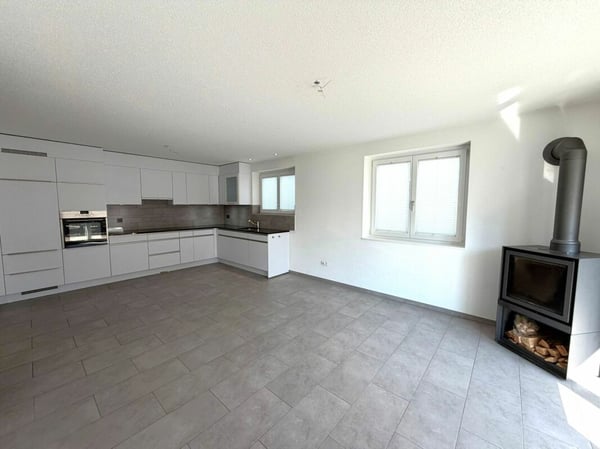 Tavannes, magnifique appartement de 3.5 pièces au rez avec terrasse 3
