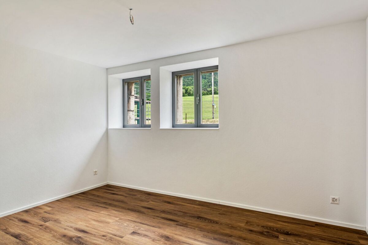 Courtelary, magnifique appartement de 4.5 pces au rez