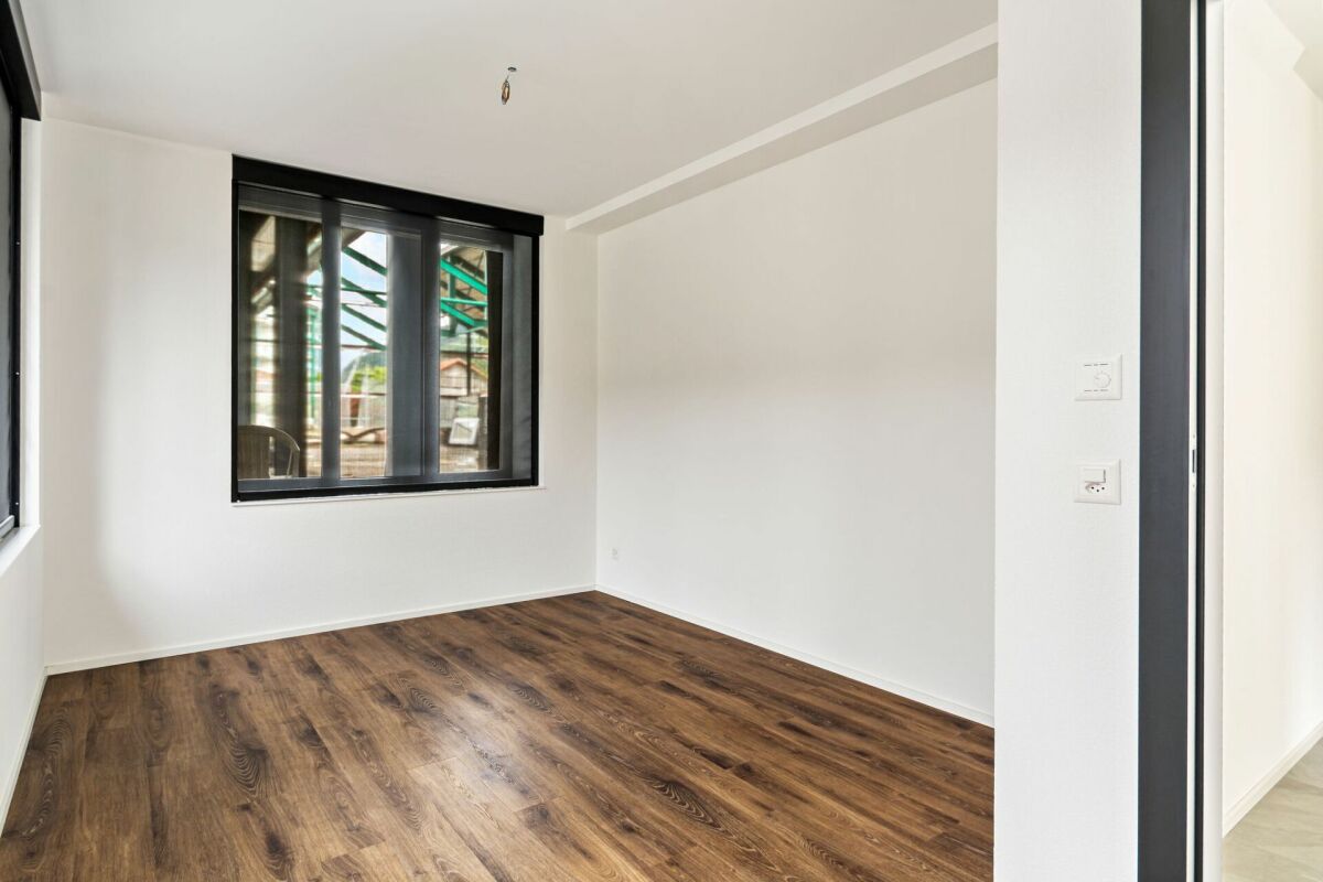 Courtelary, magnifique appartement de 4.5 pces au rez