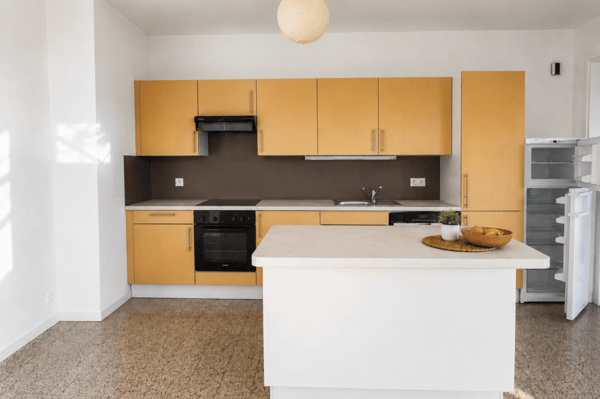 Renan, immeuble locatif de 5 appartements avec stationnements - 5.3% 4