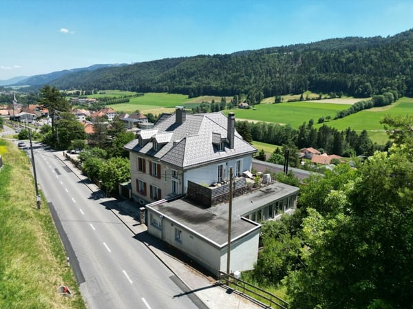 Renan, immeuble locatif de 5 appartements avec stationnements - 5.3% 2