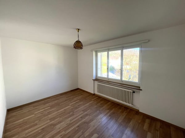 Corgémont, joli appartement de 3 pièces au 1er étage avec balcon 6