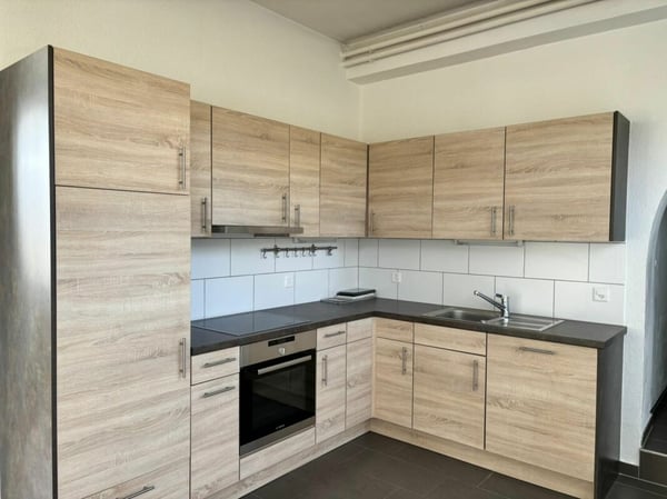 St-Imier, bel appartement de 2.5 pièces de type loft avec jardin privatif 4